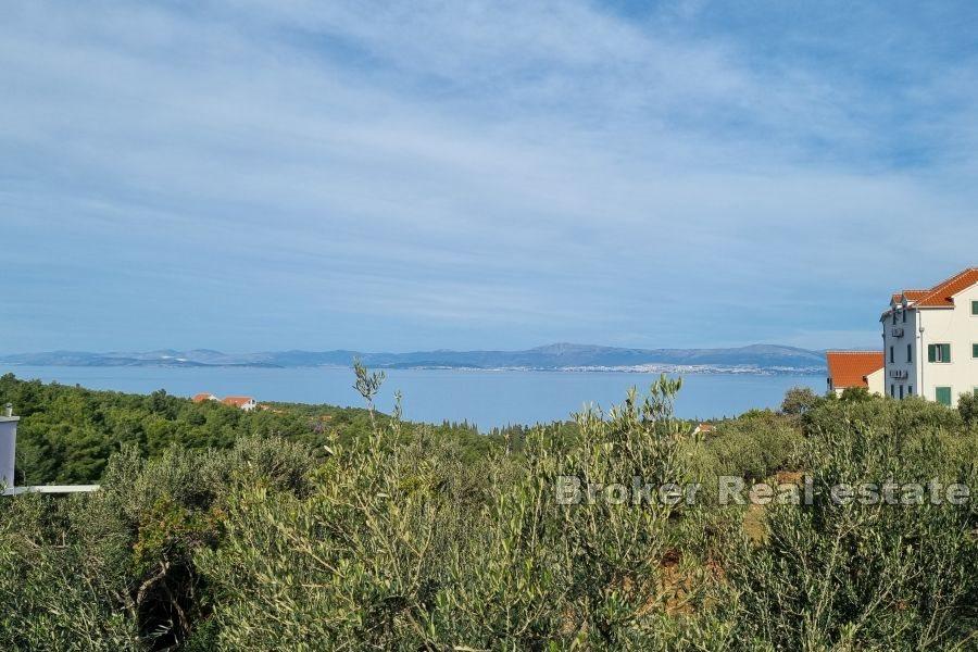 Island of Brač - A spacious building plot with a view of the sea