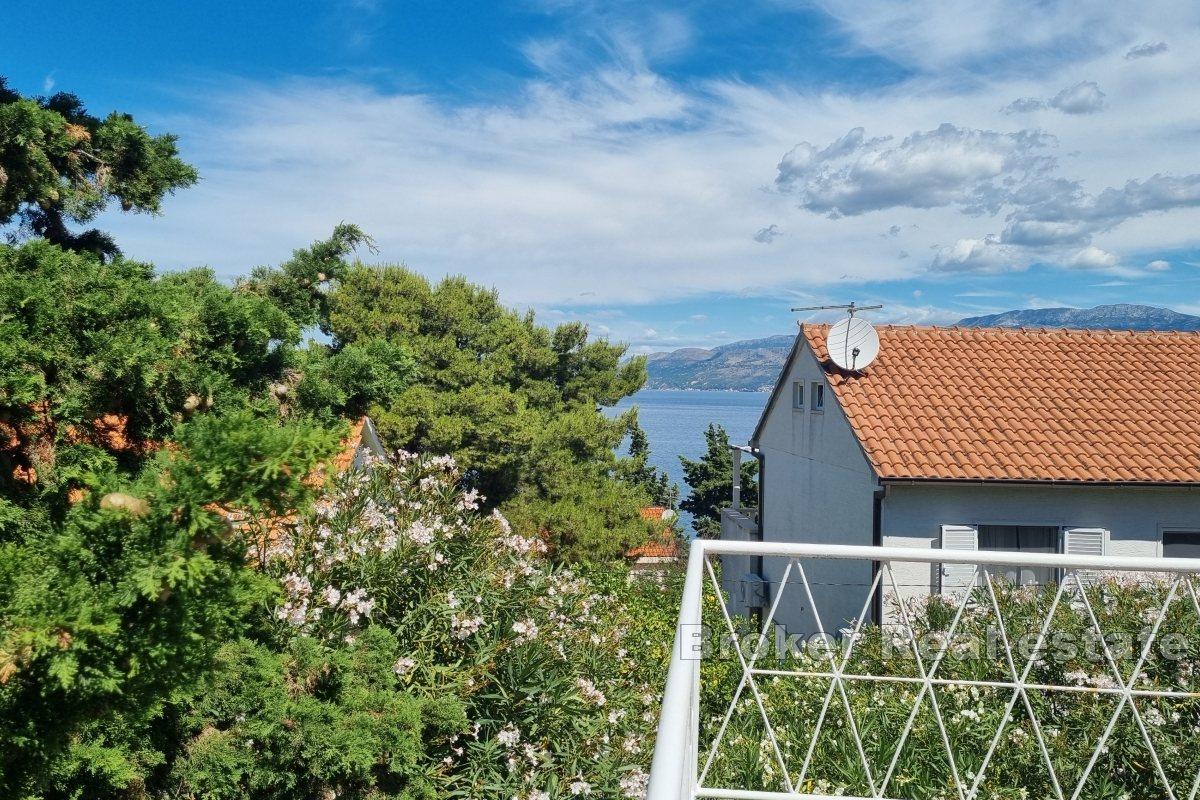 Brač - Dom v tichej lokalite v blízkosti pláže