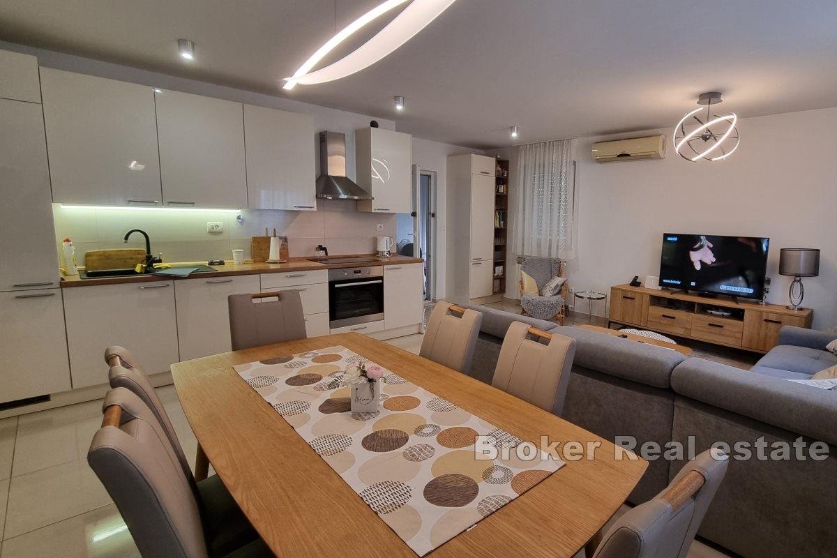 A large apartment in an excellent location