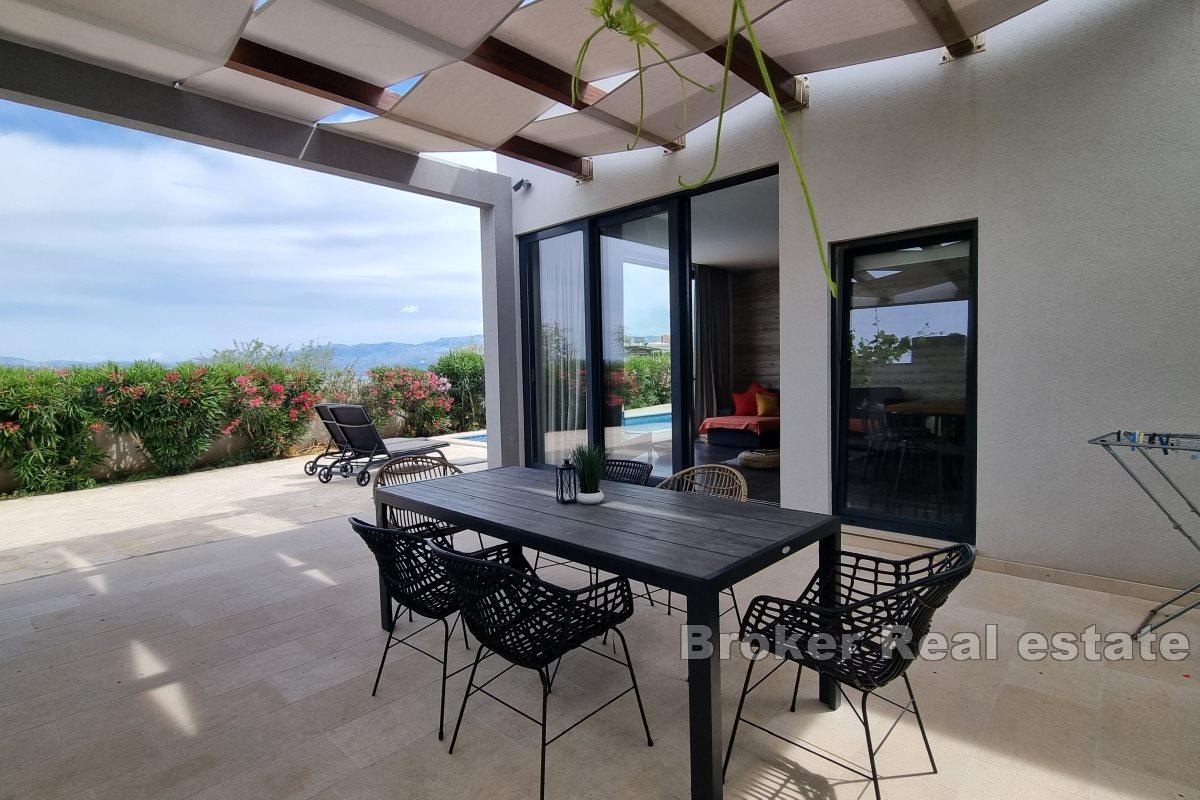 Villa con piscina vicino alla spiaggia