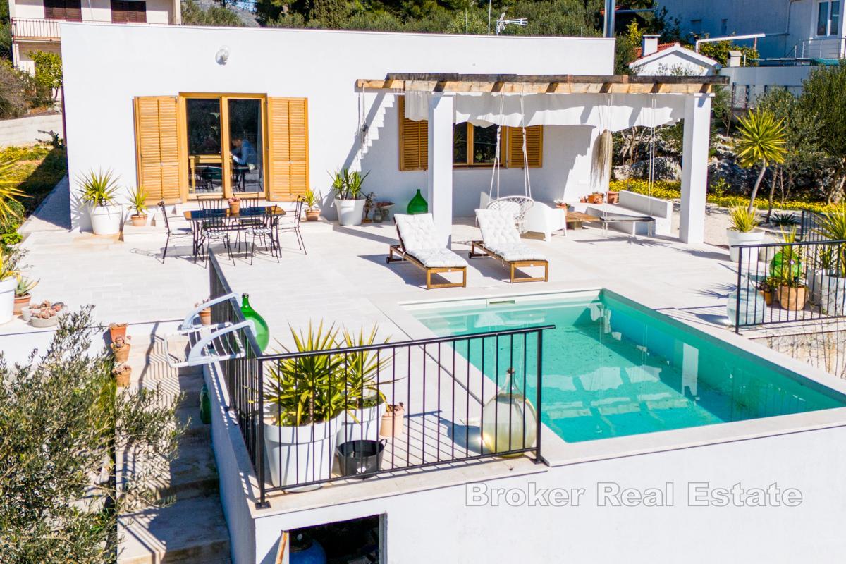Maison individuelle avec piscine