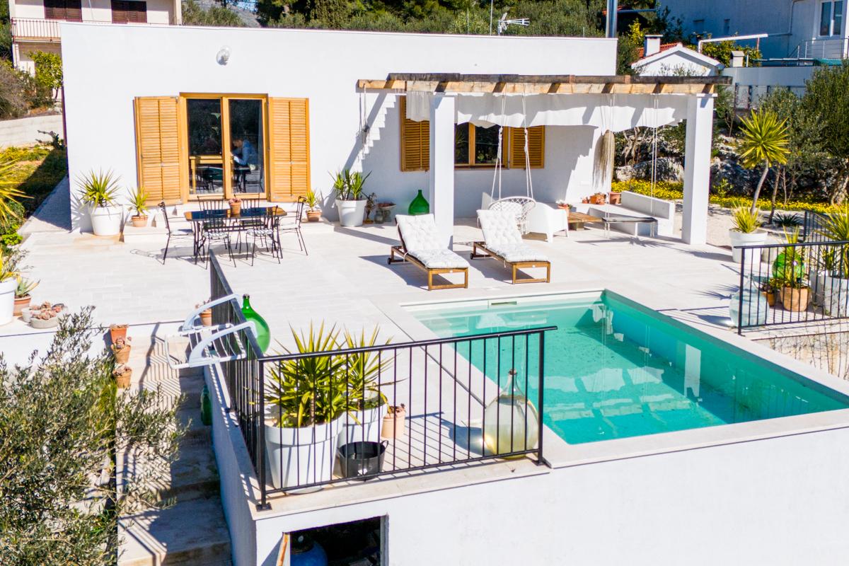 Maison individuelle avec piscine