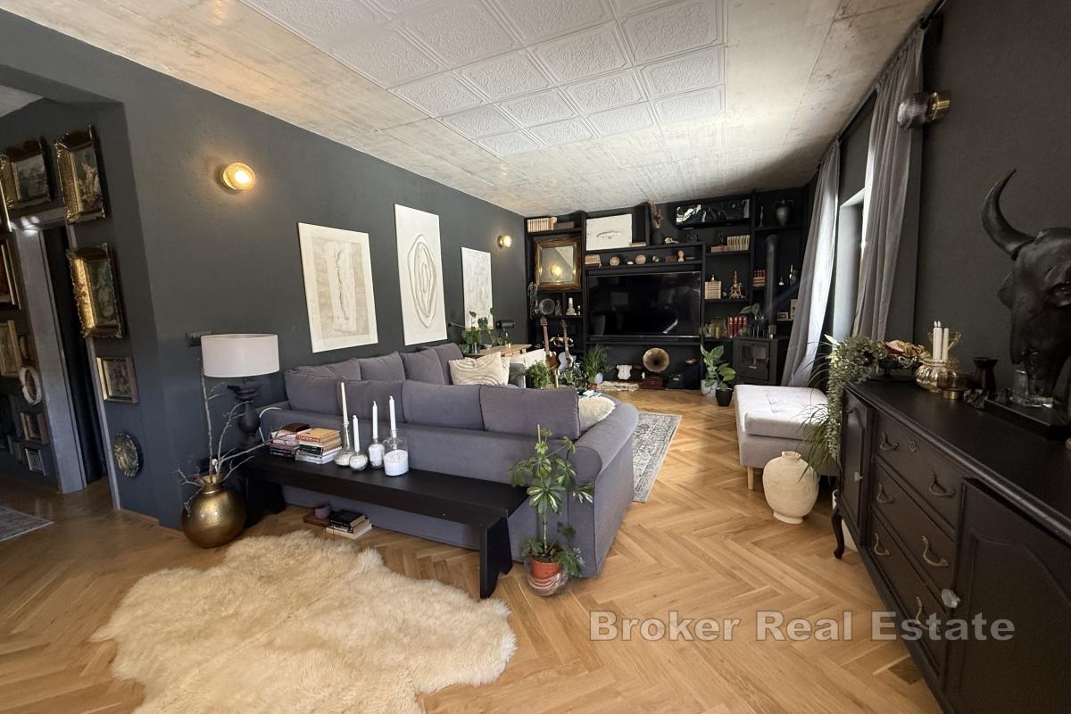 Samostojeća kuća s bazenom