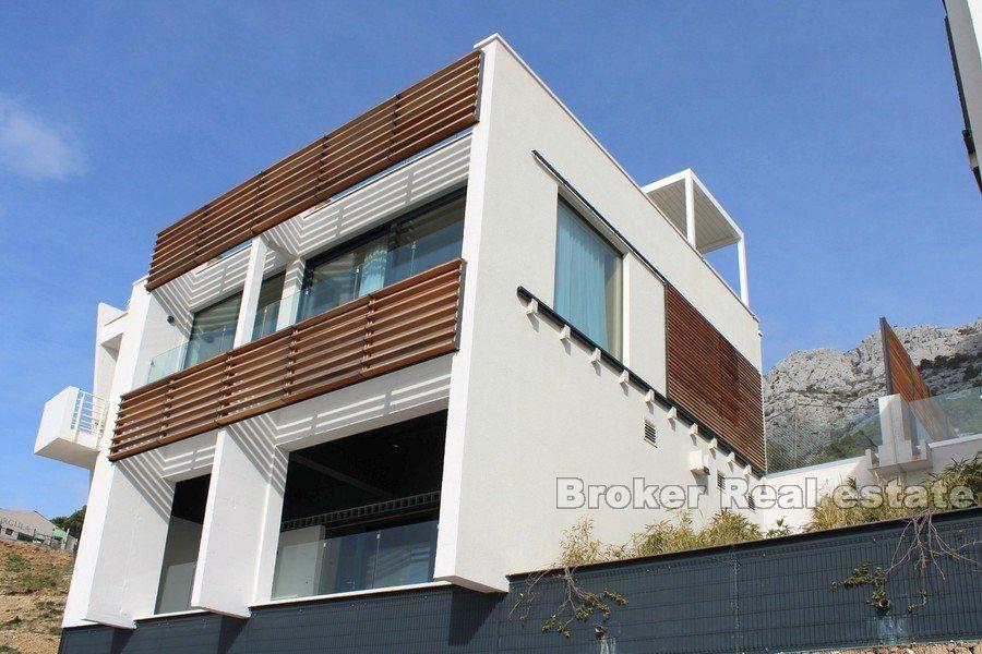 Omiš - Moderní vila s bazénem a výhledem na moře