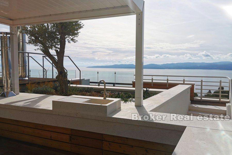 Omiš - Moderní vila s bazénem a výhledem na moře