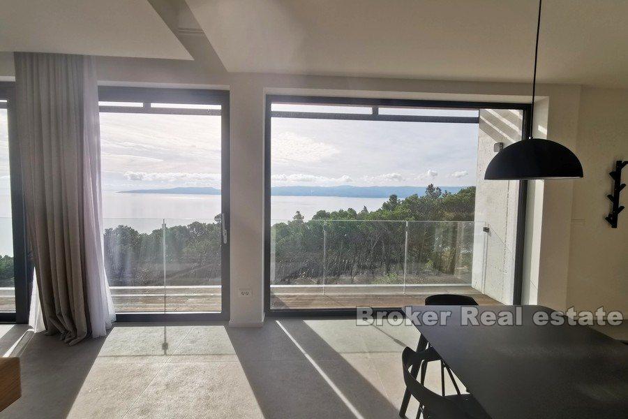 Omiš - Moderní vila s bazénem a výhledem na moře