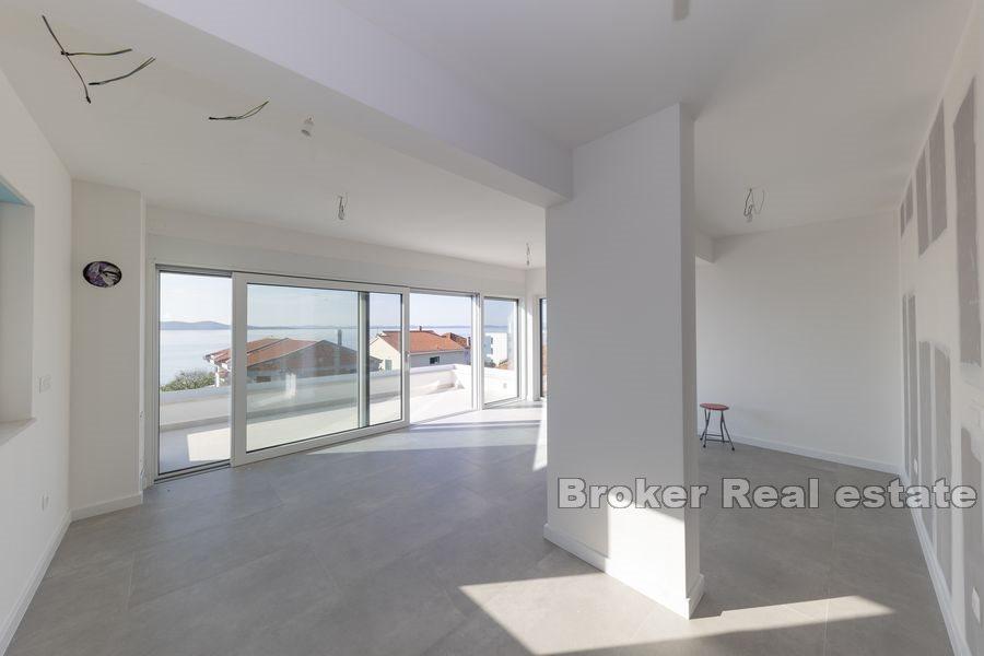 Zadar - Spacious apartment with a private roof terrace