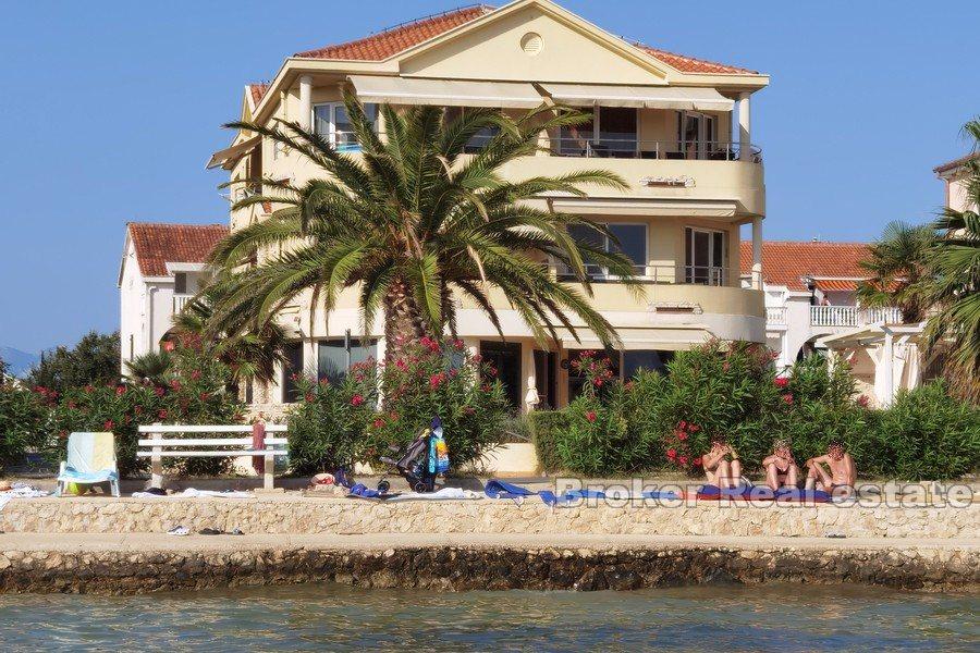 Zadar - Przestronny apartament tuż przy wybrzeżu