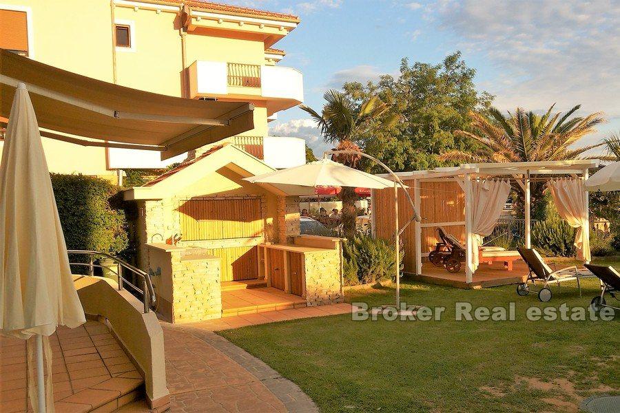 Zadar - Przestronny apartament tuż przy wybrzeżu