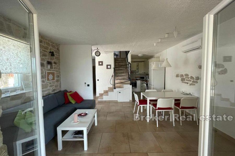 Sibenik - Dom w oazie spokoju z prywatnym basenem