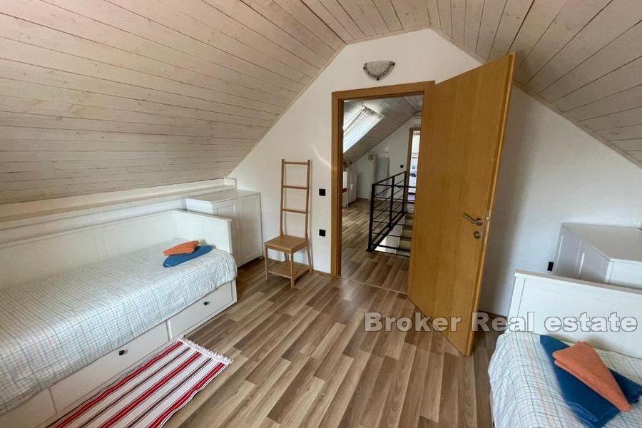 Sibenik - Et hus i en oase av fred med privat basseng