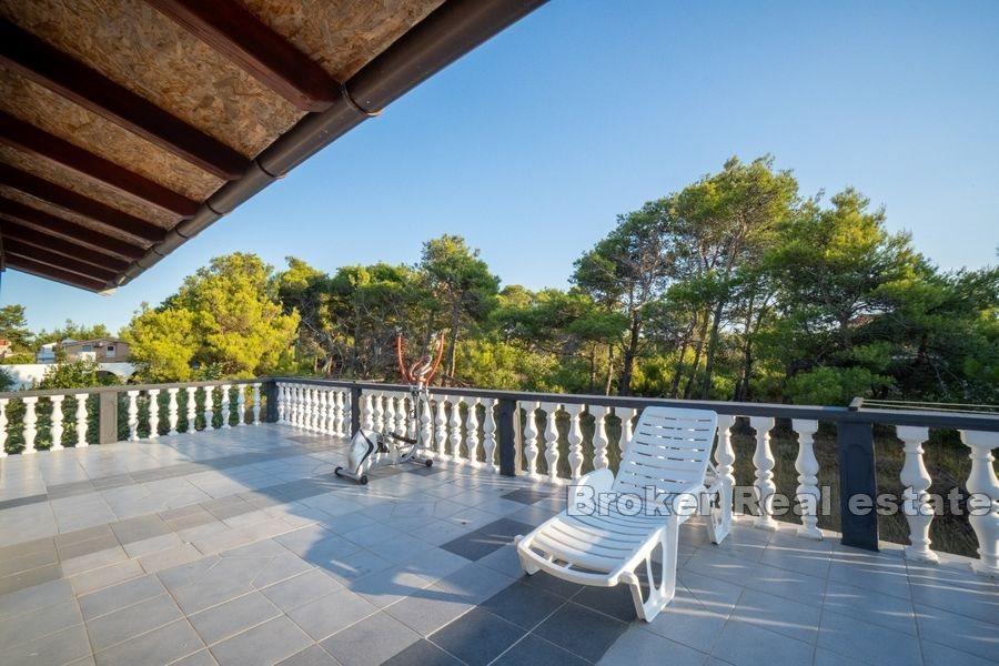 Vir - Apartment house in a quiet location