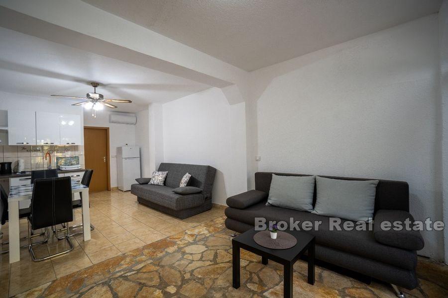 Vir - Apartment house in a quiet location