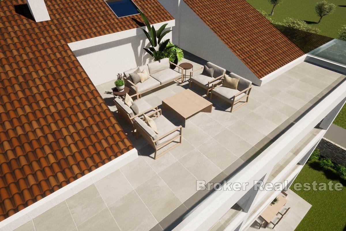 New construction with garden and roof terrace