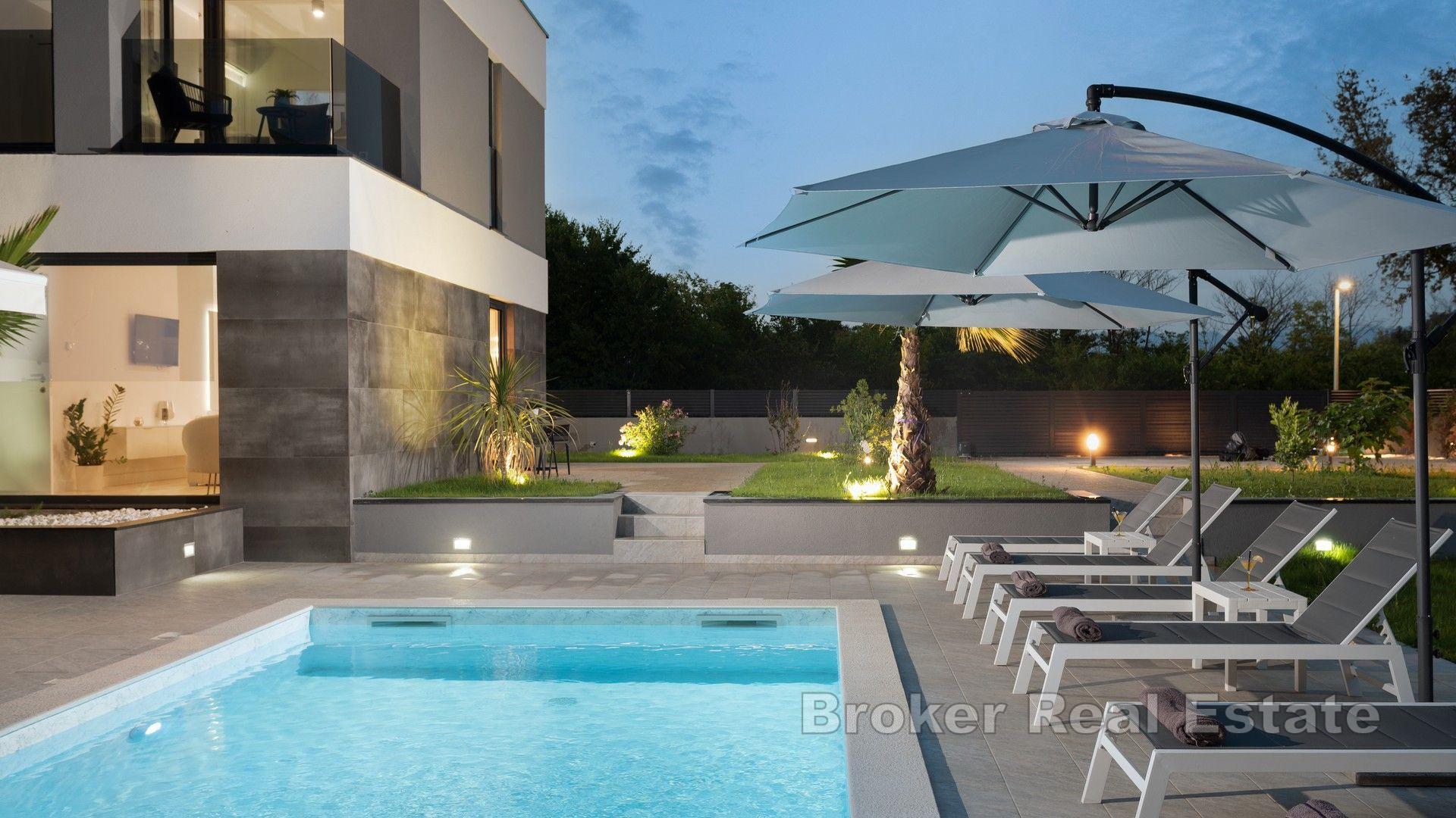 Ny modern villa nära Zadar