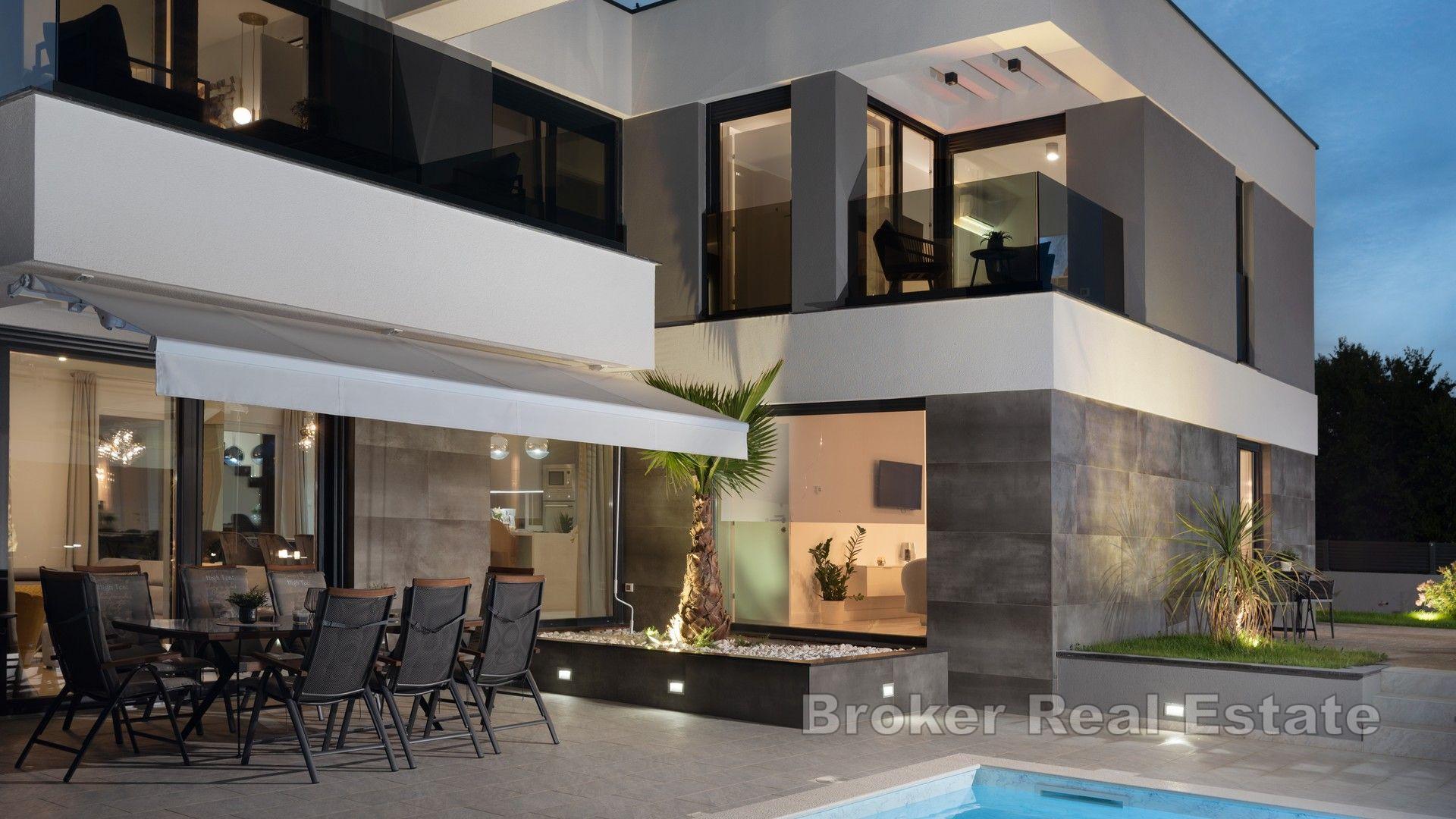 Ny modern villa nära Zadar