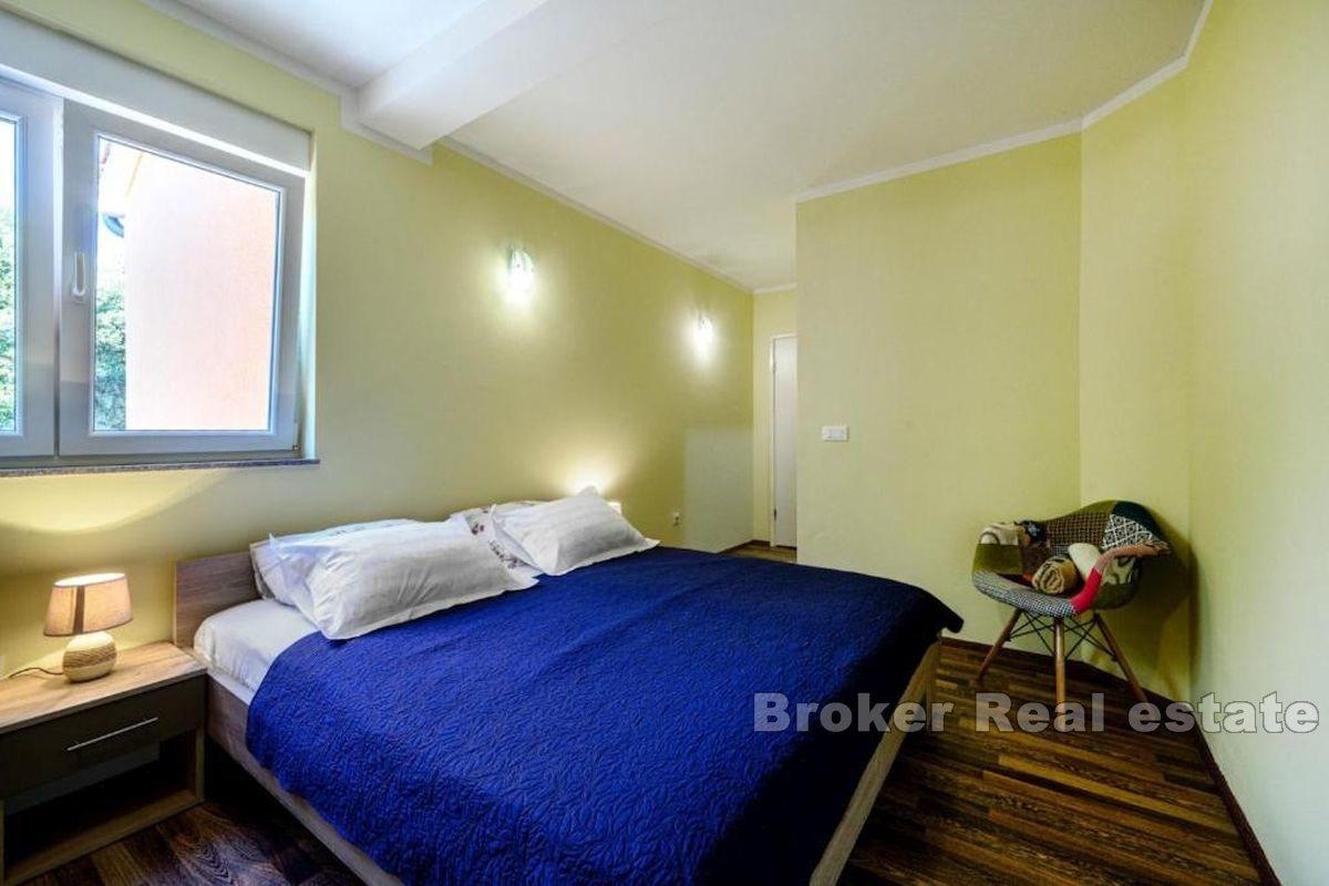 Doskonale położony dom z działką budowlaną w pierwszym rzędzie do morza