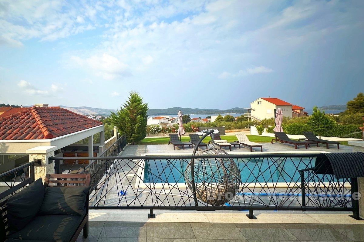 Einzigartige Villa mit Meerblick