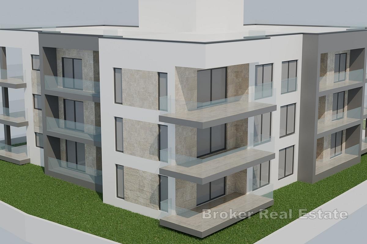 Moderne Wohnung in einem neuen Gebäude mit Meerblick