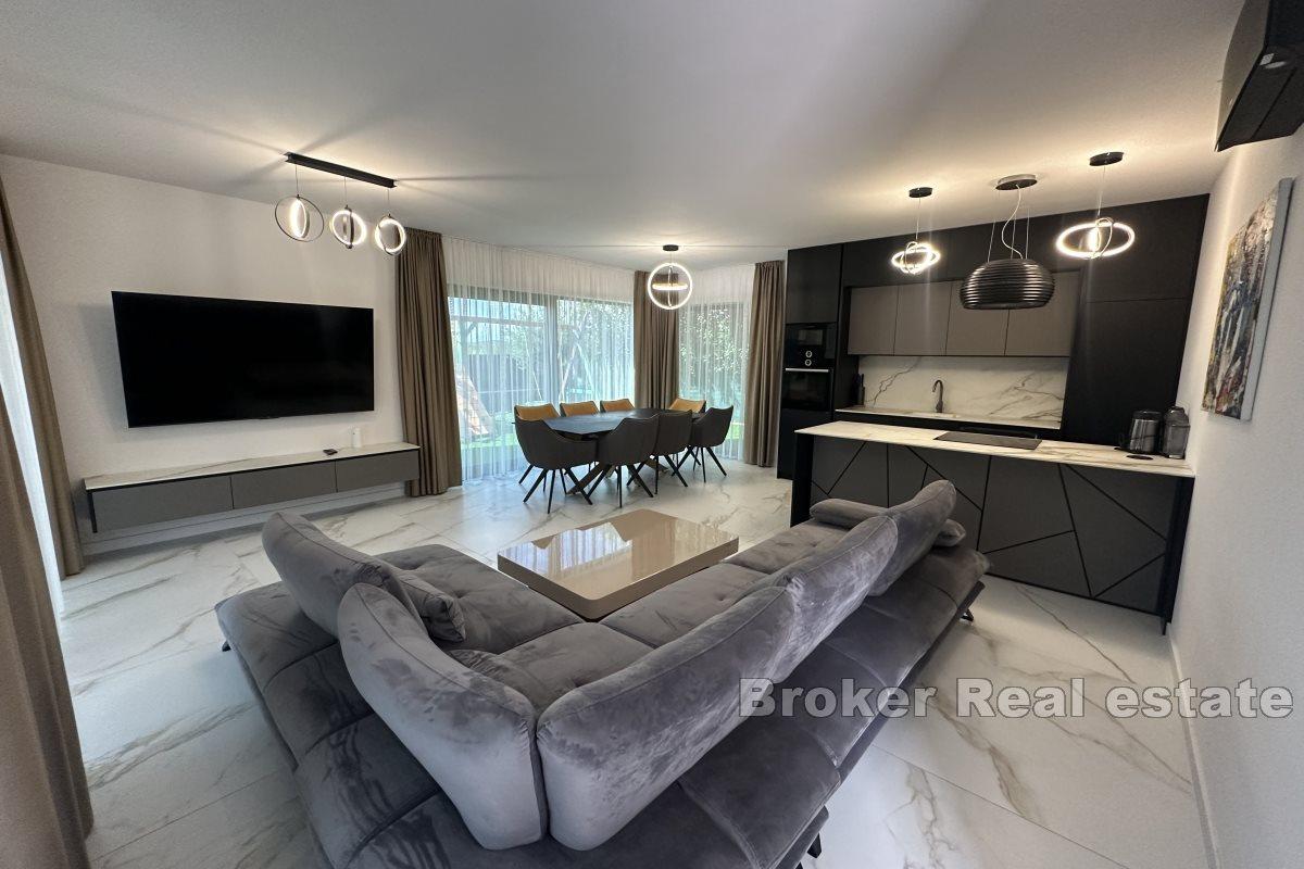 luxury villa with an unobstructed view of the sea