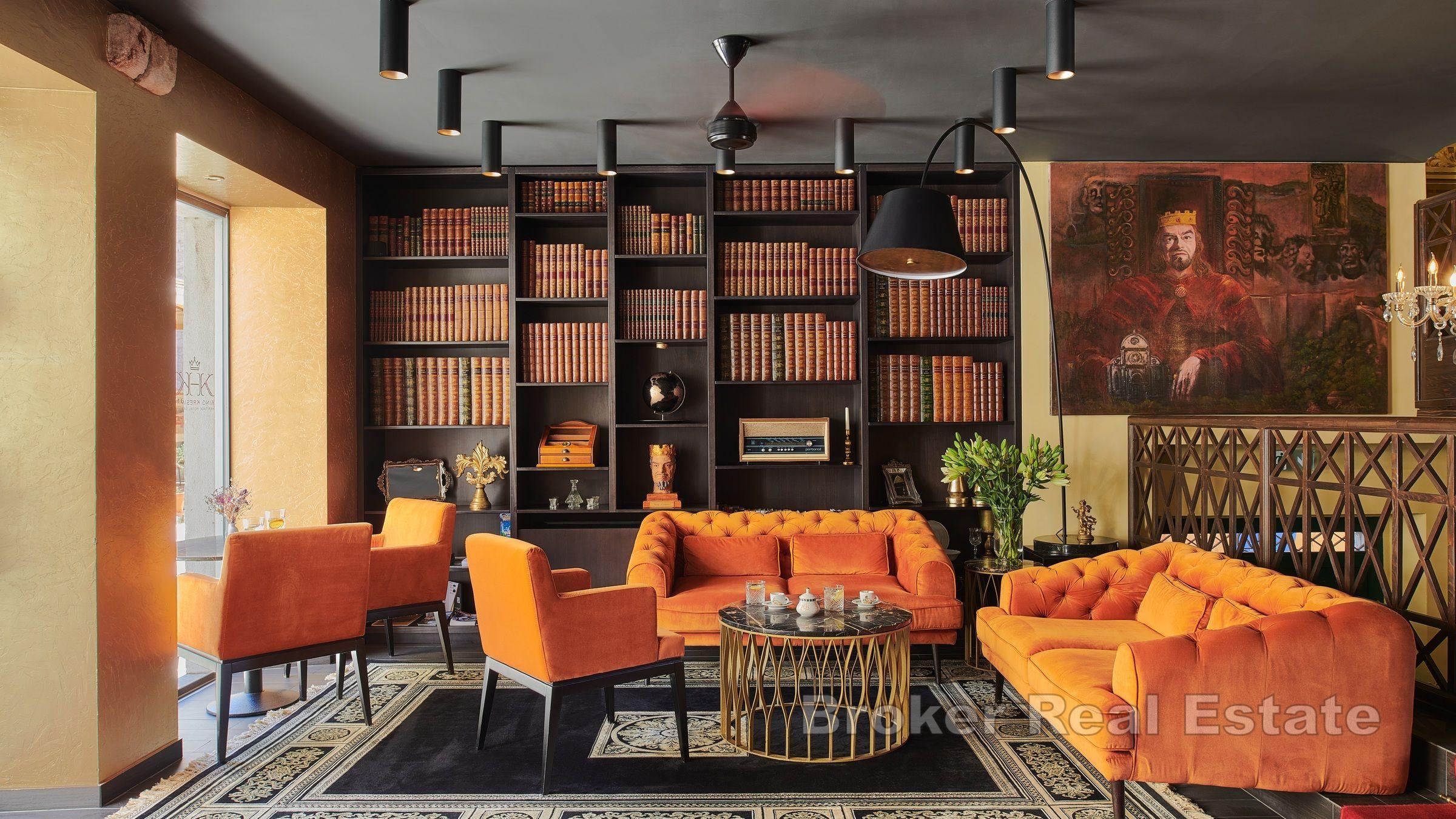 Роскошный исторический отель в центре Шибеника