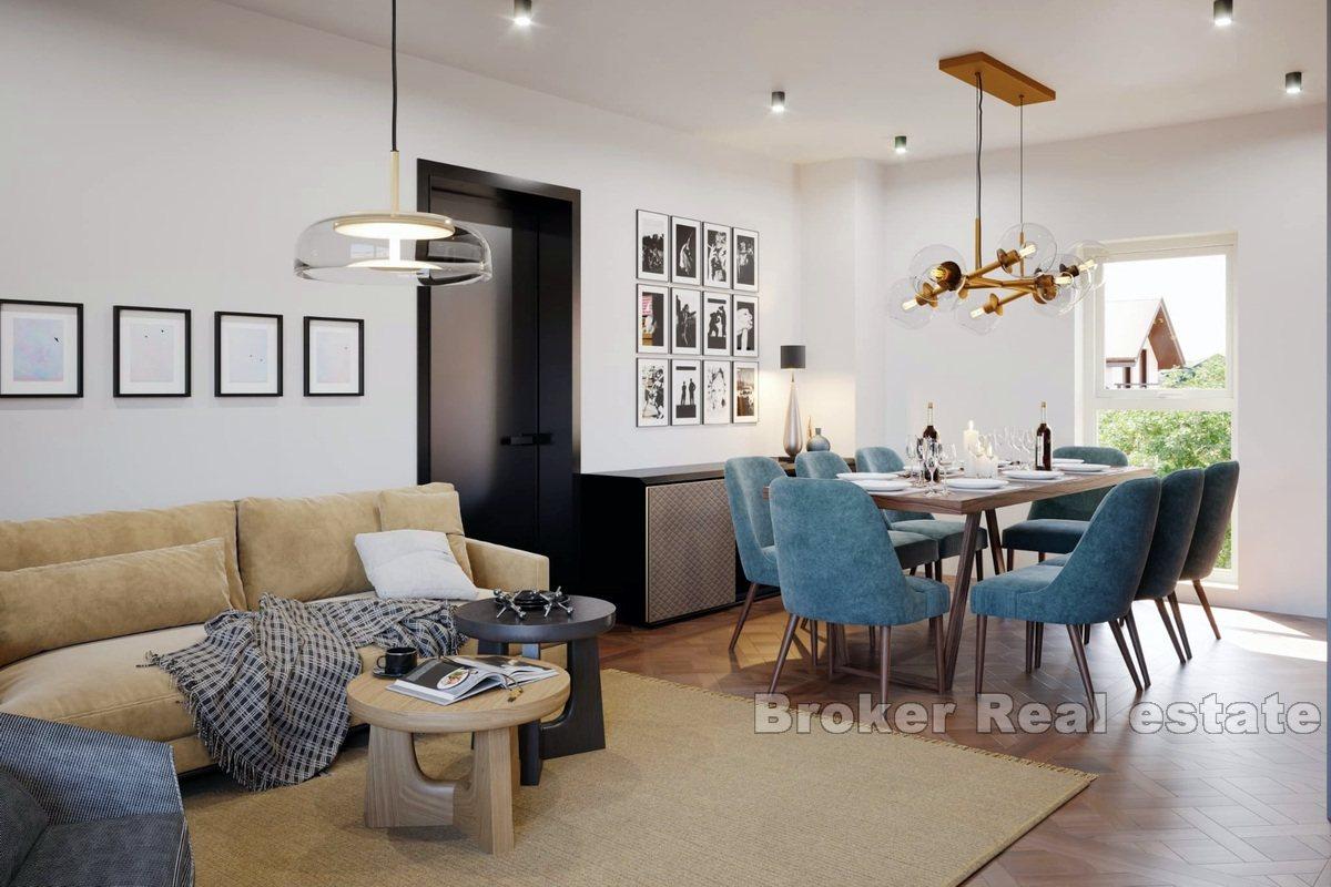 Spacious apartment with sea view