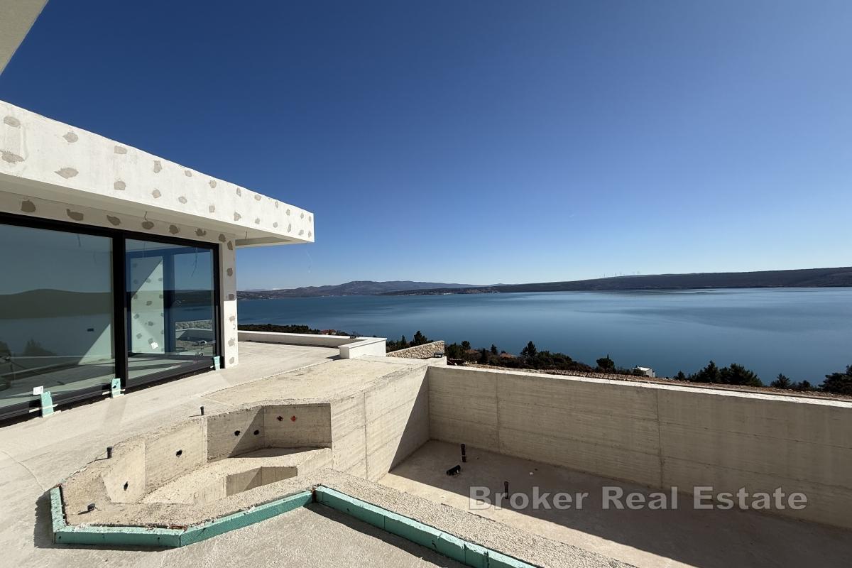 Exklusive moderne Villa mit wunderschönem Meerblick