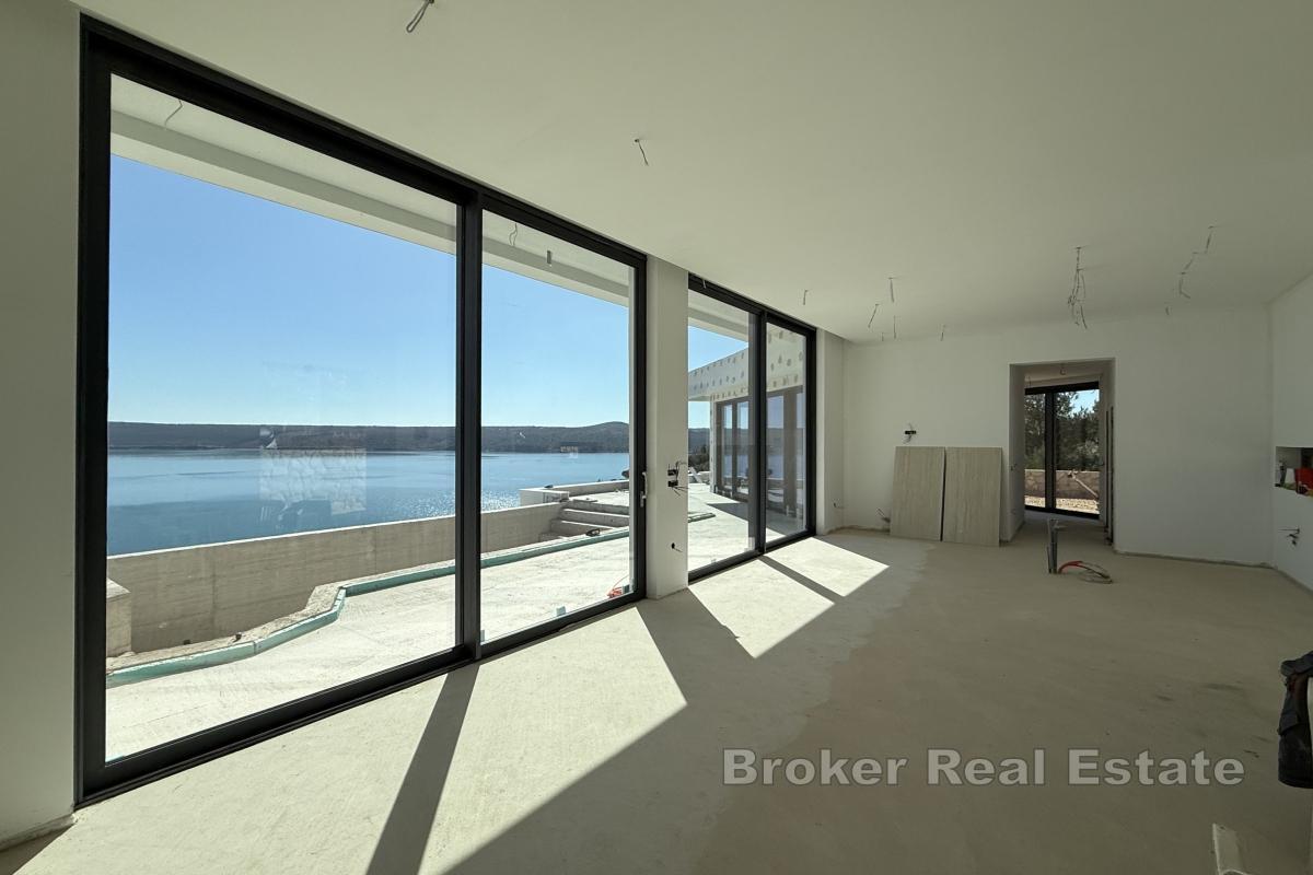 Exklusive moderne Villa mit wunderschönem Meerblick