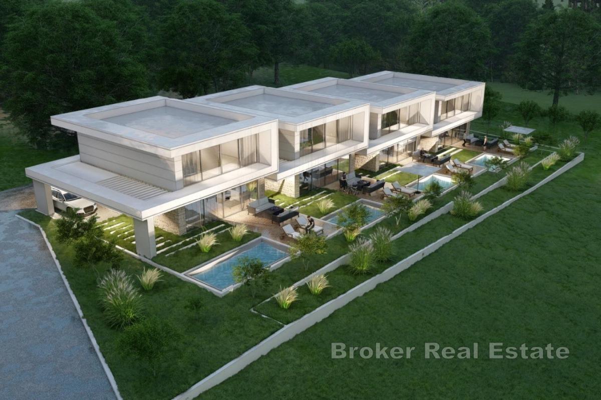 Villa med basseng og havutsikt