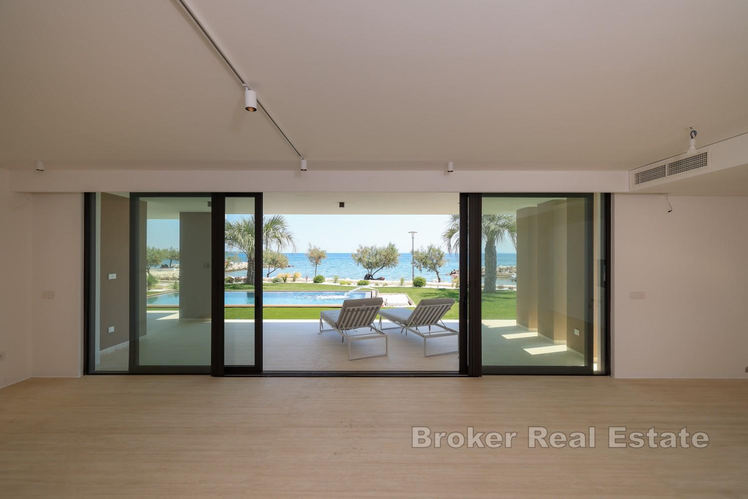 Wohnung mit privatem Pool in einem Neubau