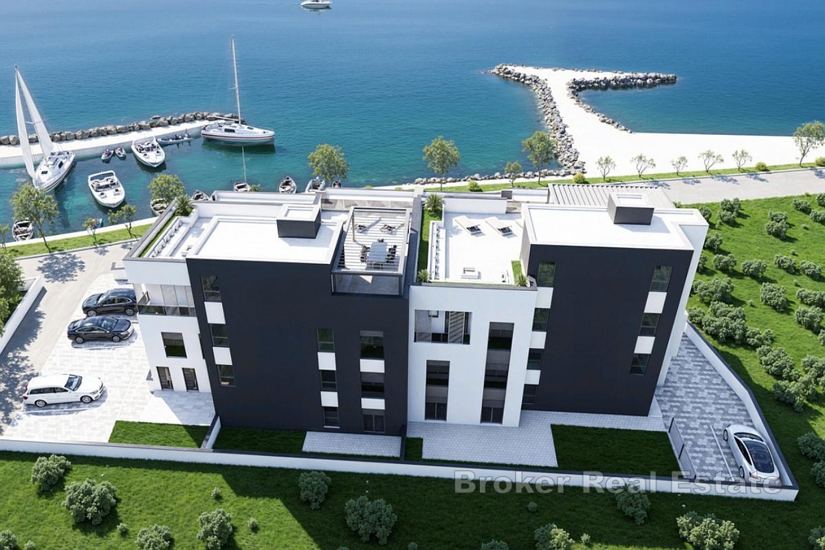 Appartement exclusif dans un immeuble nouvellement construit en bord de mer