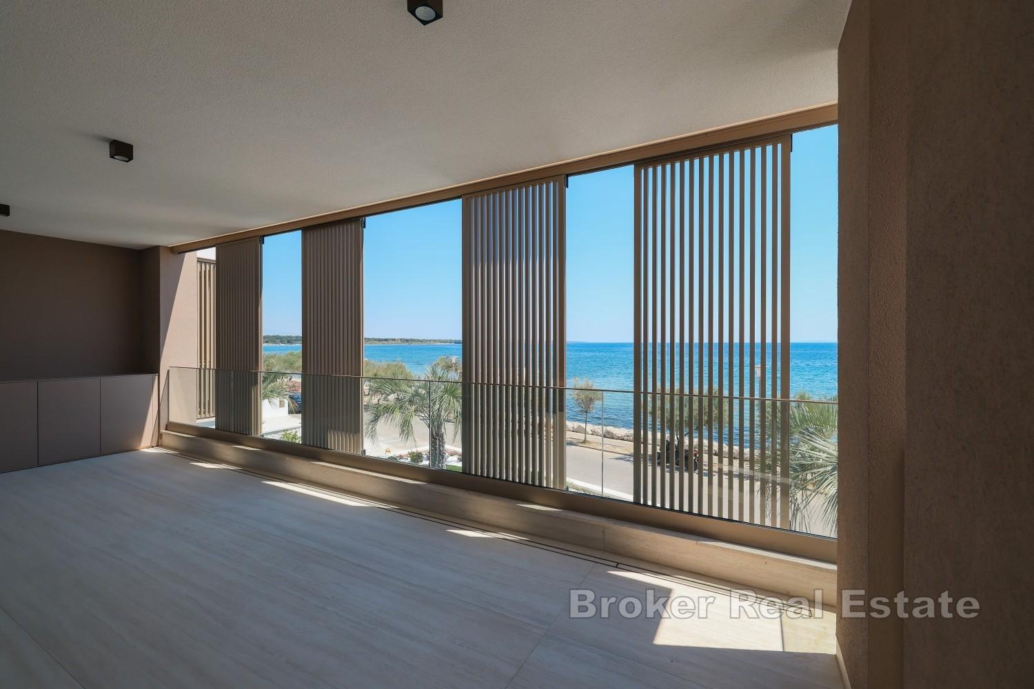 Esclusivo appartamento in palazzina di nuova costruzione in riva al mare