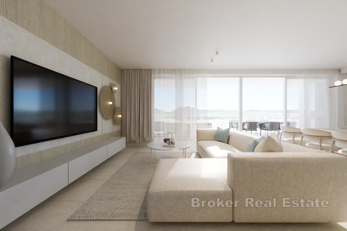 Luksusowy penthouse z widokiem na morze i prywatnym basenem