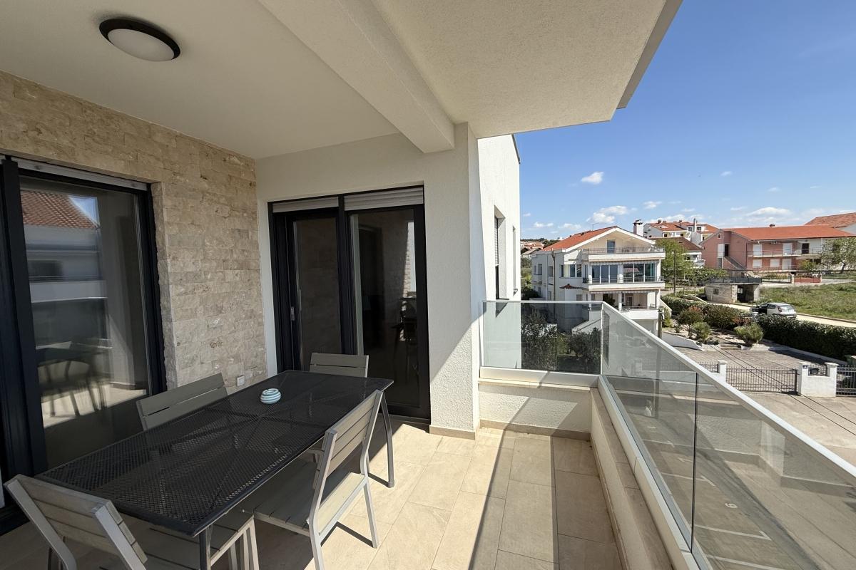 001-2043-181-Zadar-Modern-apartment-with-partial-sea-view-for-sale