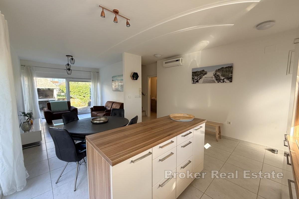 Attraktiv eiendom ved sjøen - ideell for bolig eller ferie