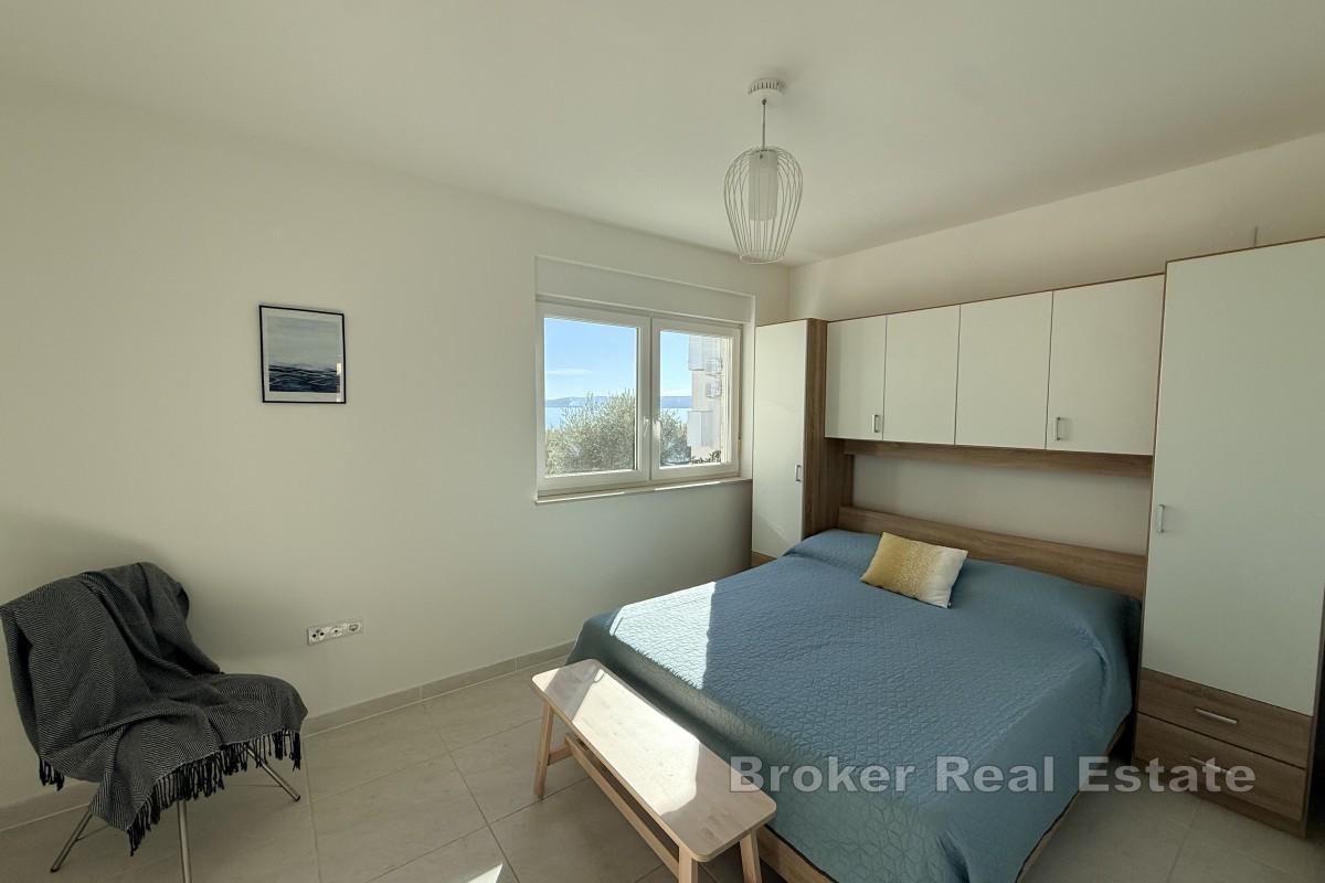 Atraktivna nekretnina uz more - idealna za život ili odmor