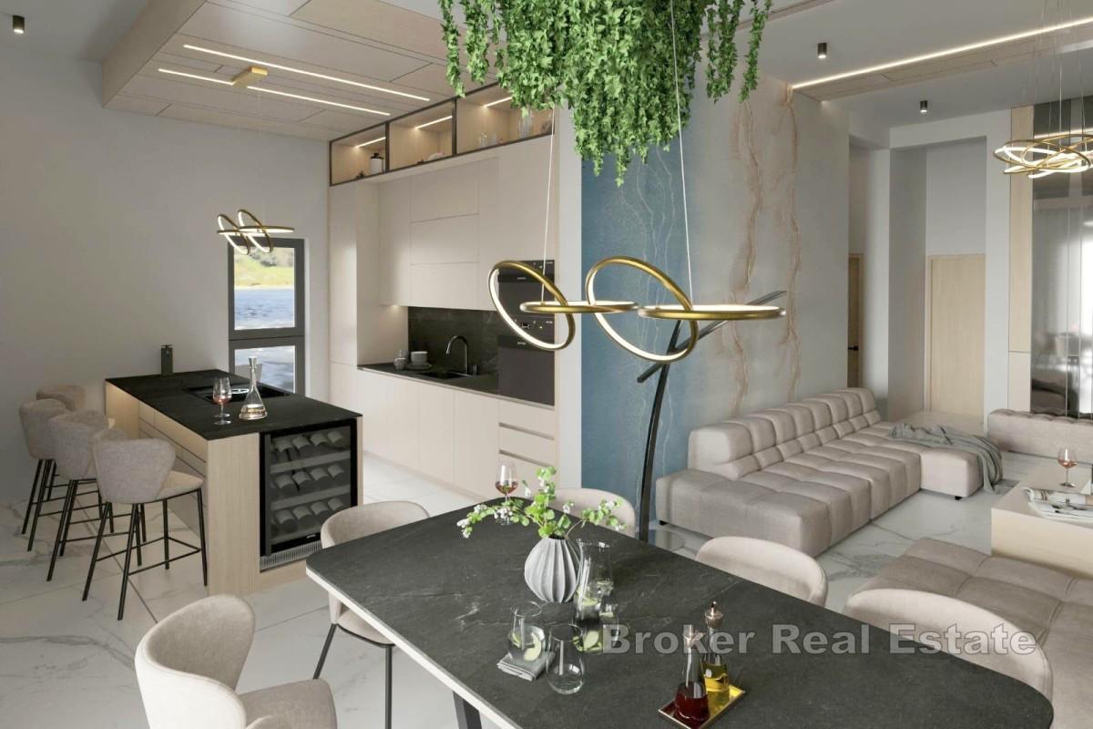 Apartmán s bazénem v první řadě u moře