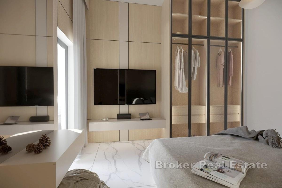 Luxuriöses Penthouse mit Pool und Panoramablick aufs Meer, in erster Reihe zum Strand