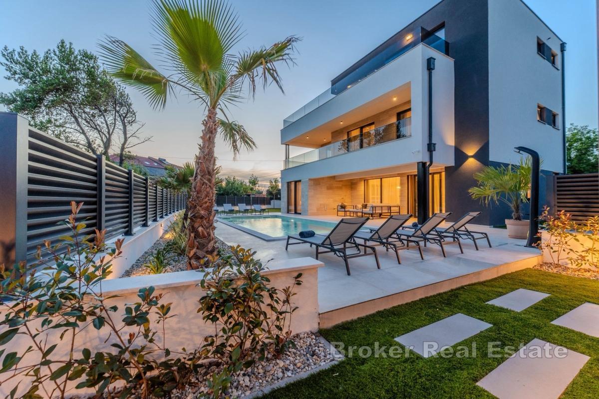 Villa avec piscine et jacuzzi - vue mer