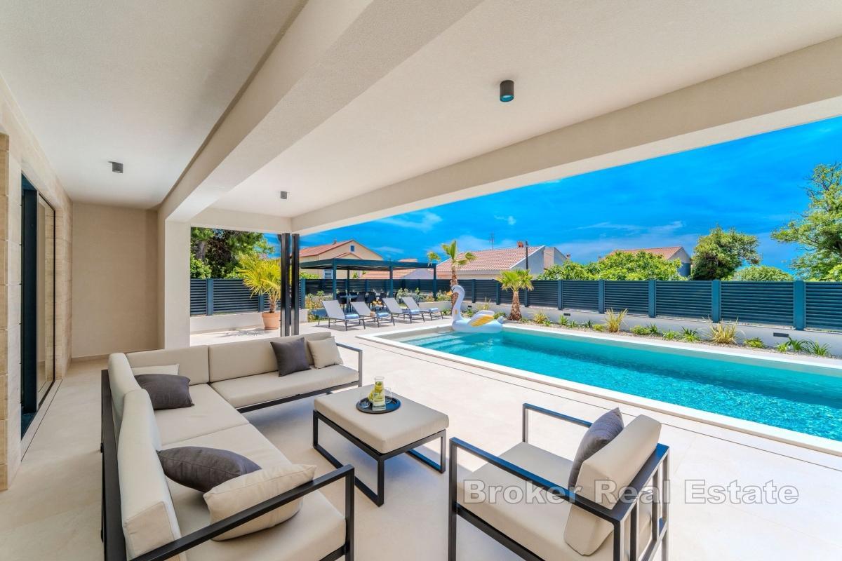 Villa avec piscine et jacuzzi - vue mer