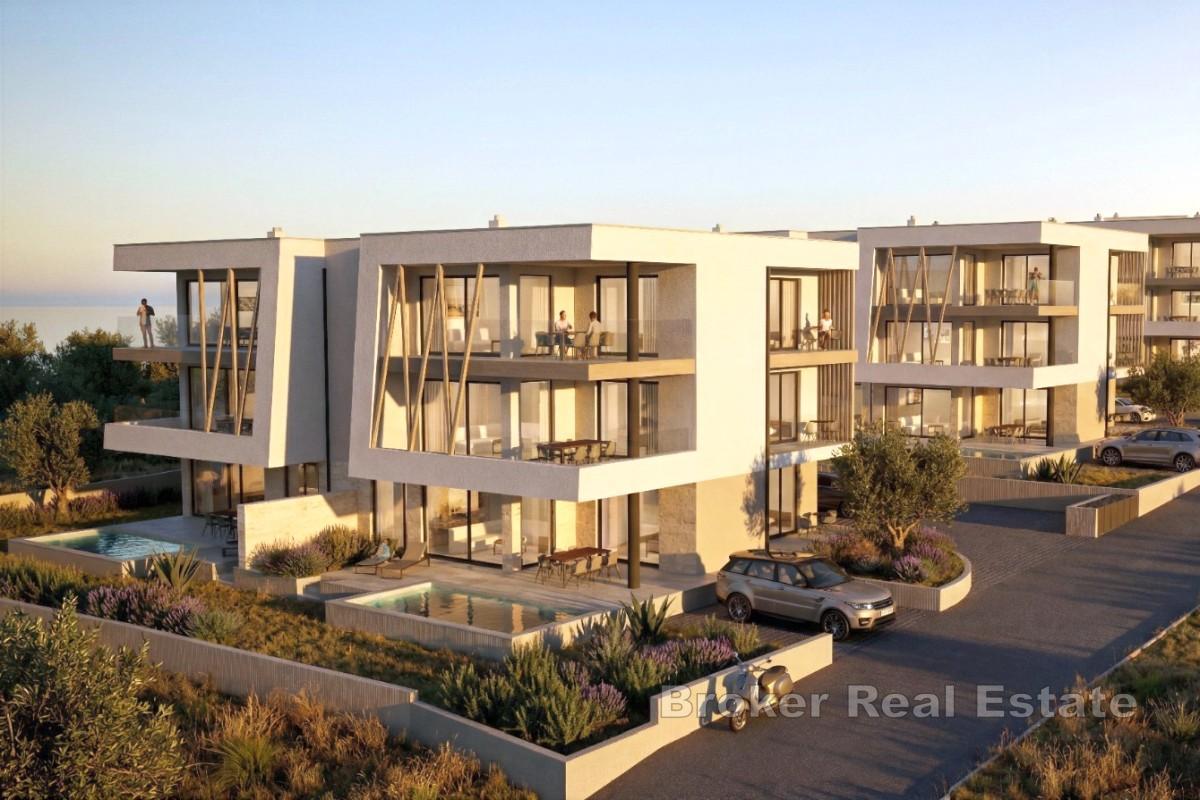 Elegancki apartament na parterze z basenem