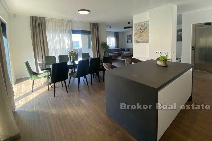 U Splitu - Vila s bazénem