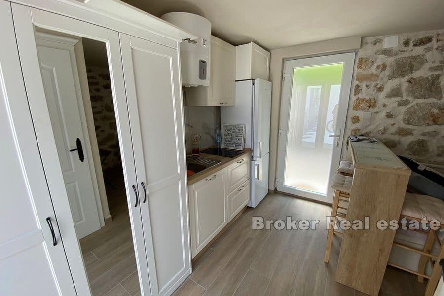 Zadar - Kamenný dům na samotě