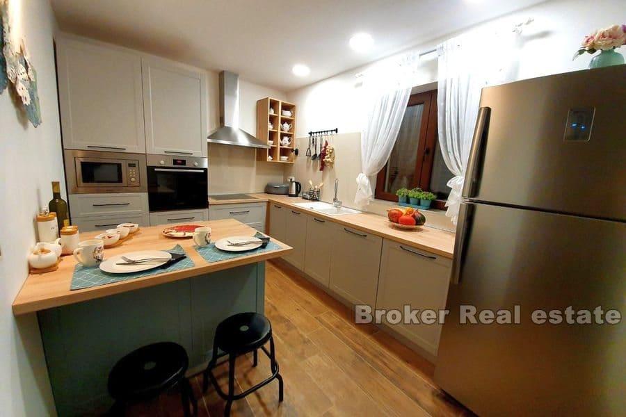 Zadar - Steinhus med basseng