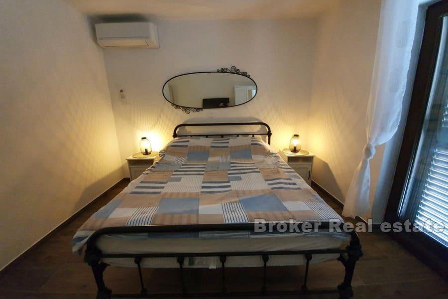 Zadar - Kamenný dom s bazénom