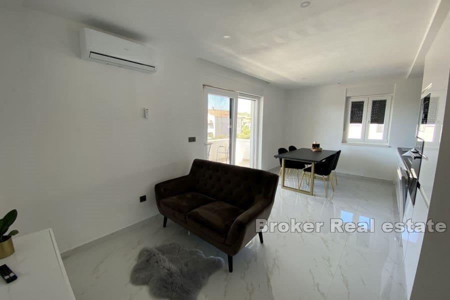 Vodice - Moderní vila s bazénem