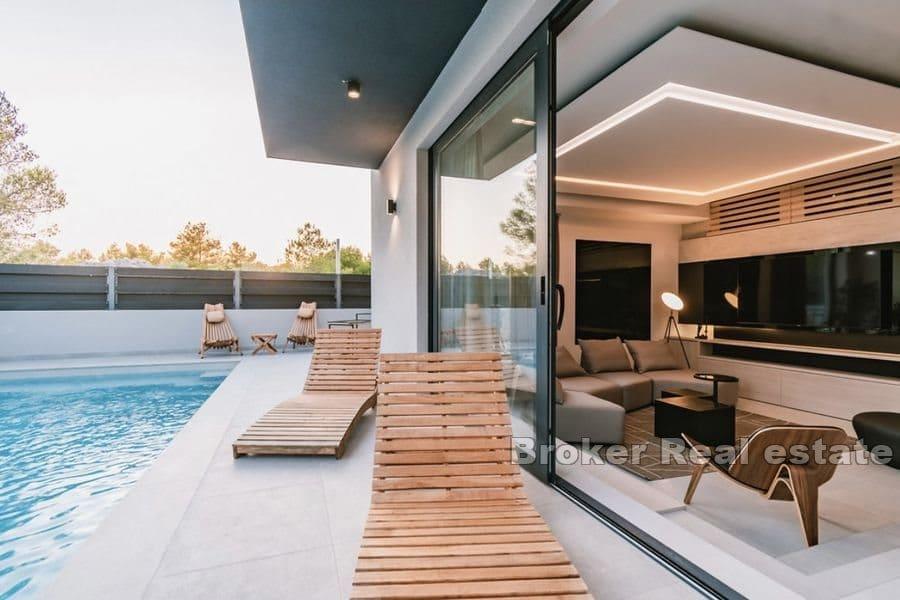 Vodice - Moderne, luxuriöse Villa mit Pool