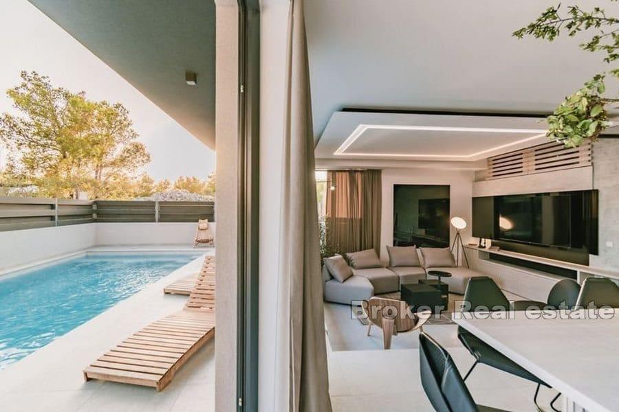 Vodice - Moderne, luxuriöse Villa mit Pool