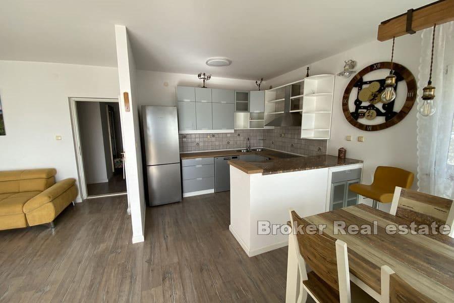 Split - Žnjan, przestronny apartament z trzema sypialniami