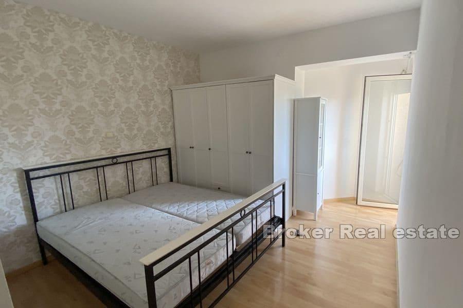 Split - Žnjan, przestronny apartament z trzema sypialniami